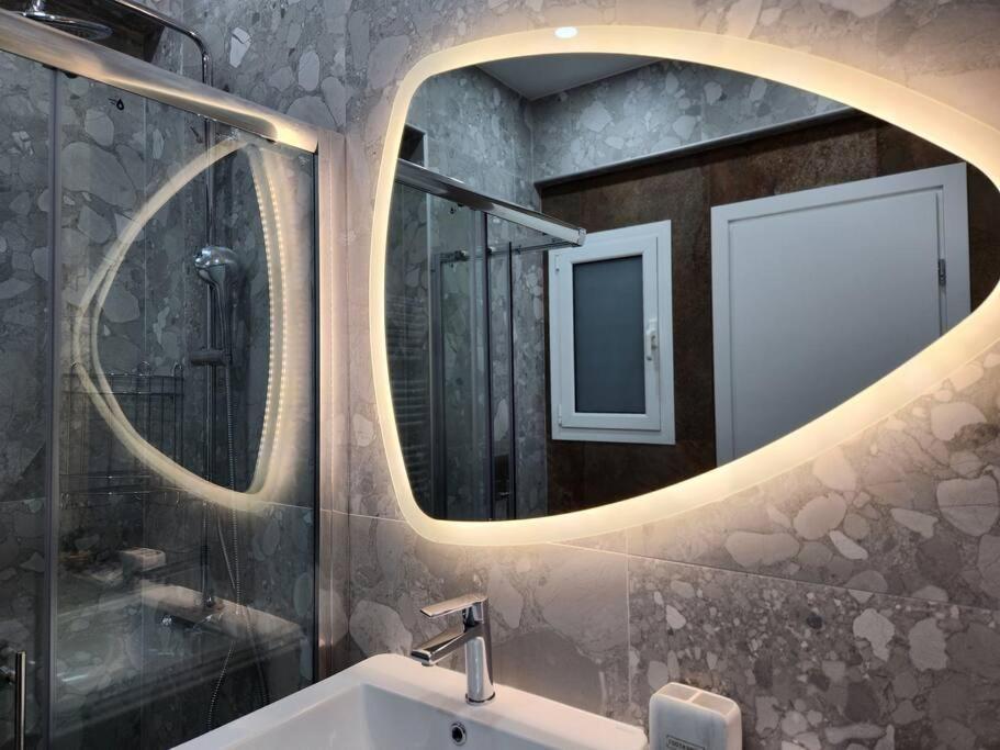 New Stylish Home Central Athens Vipgreece エクステリア 写真