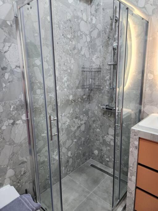 New Stylish Home Central Athens Vipgreece エクステリア 写真
